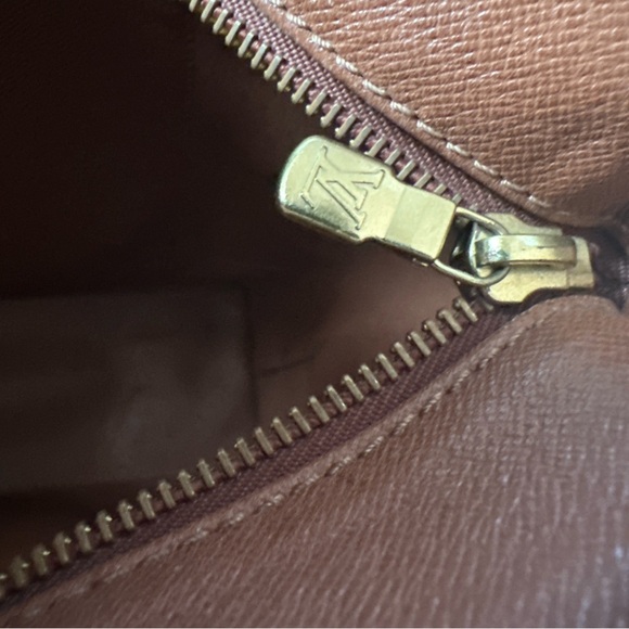 LOUIS VUITTON Monogram Sac Weekend MM - Picture 4 of 14